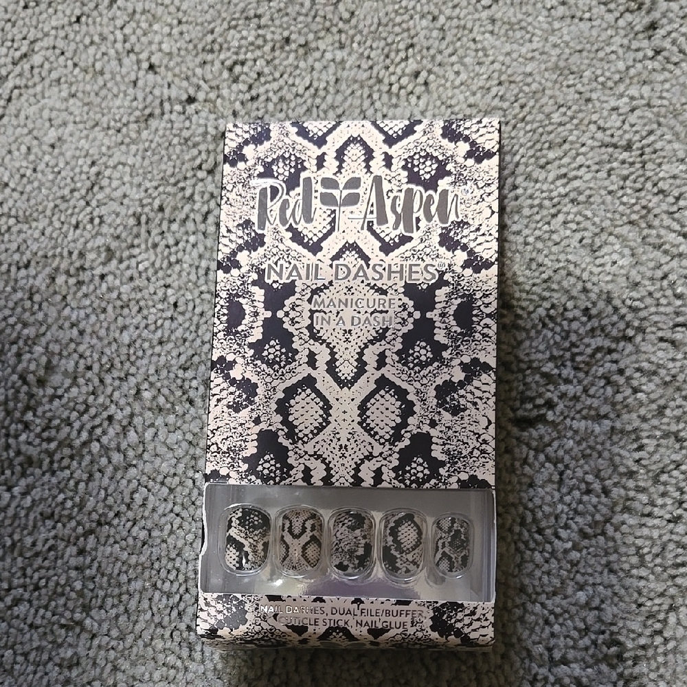 Red Aspen Nail Dashes with Snake Print